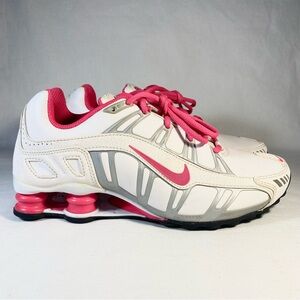 Nike Women's Sneakers White and Pink